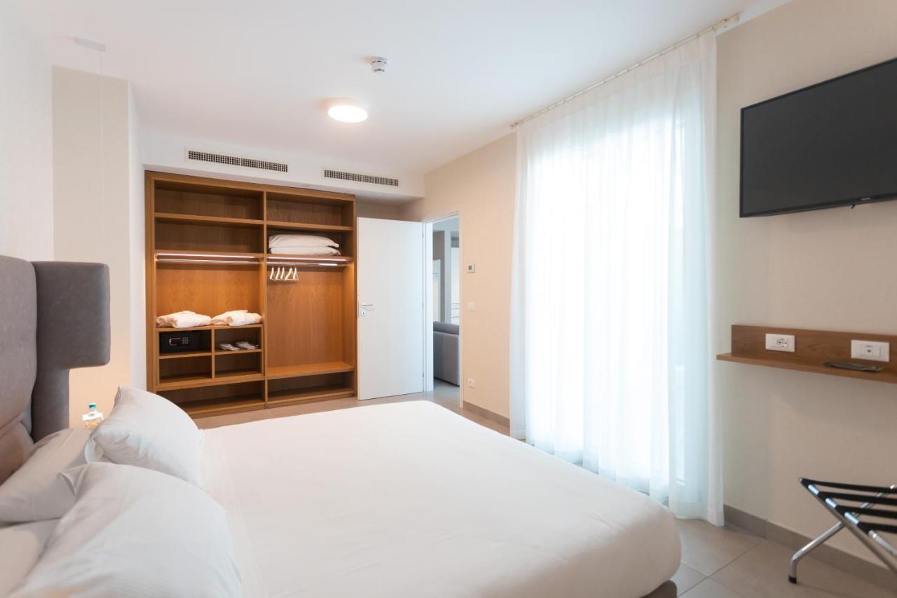 โมเซลลา สวีท โฮเต็ล Hotel ซอตโตมารีนา ภายนอก รูปภาพ